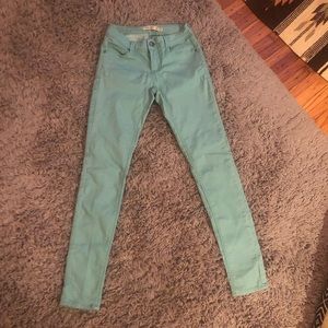 Mint jeans. 🍃